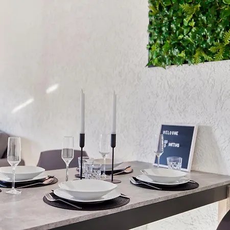 Traumferienwohnung Domblick I Parkplatz Inklusive I Zentral & Altstadtnaehe I Vorteil Ab 5 Naechten *