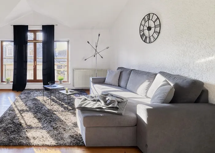 Traumferienwohnung Domblick I Parkplatz Inklusive I Zentral & Altstadtnaehe I Vorteil Ab 5 Naechten